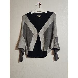 Joan Vass Dulman Sleeve Cropped Sweater Medium Gray Black